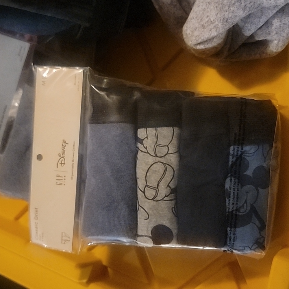 Disney mickey boys classic brief size 8
